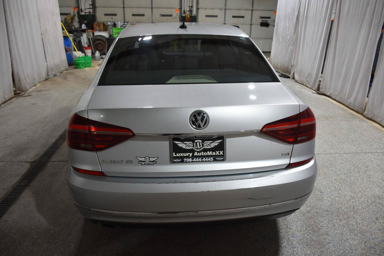Used 2017 Volkswagen Passat 1.8T SE FWD image 28
