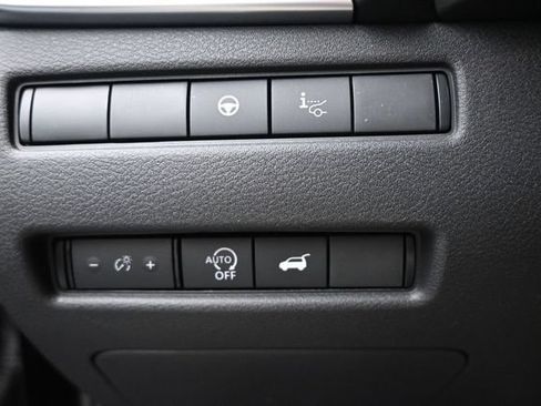 Used 2026 Nissan Rogue Platinum w/ Platinum Premium Package AWD/4WD image 26