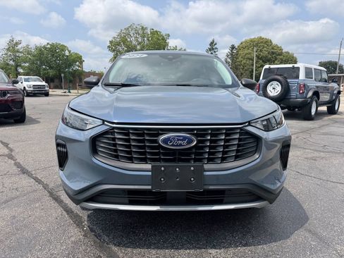Used 2024 Ford Escape Active AWD/4WD image 5