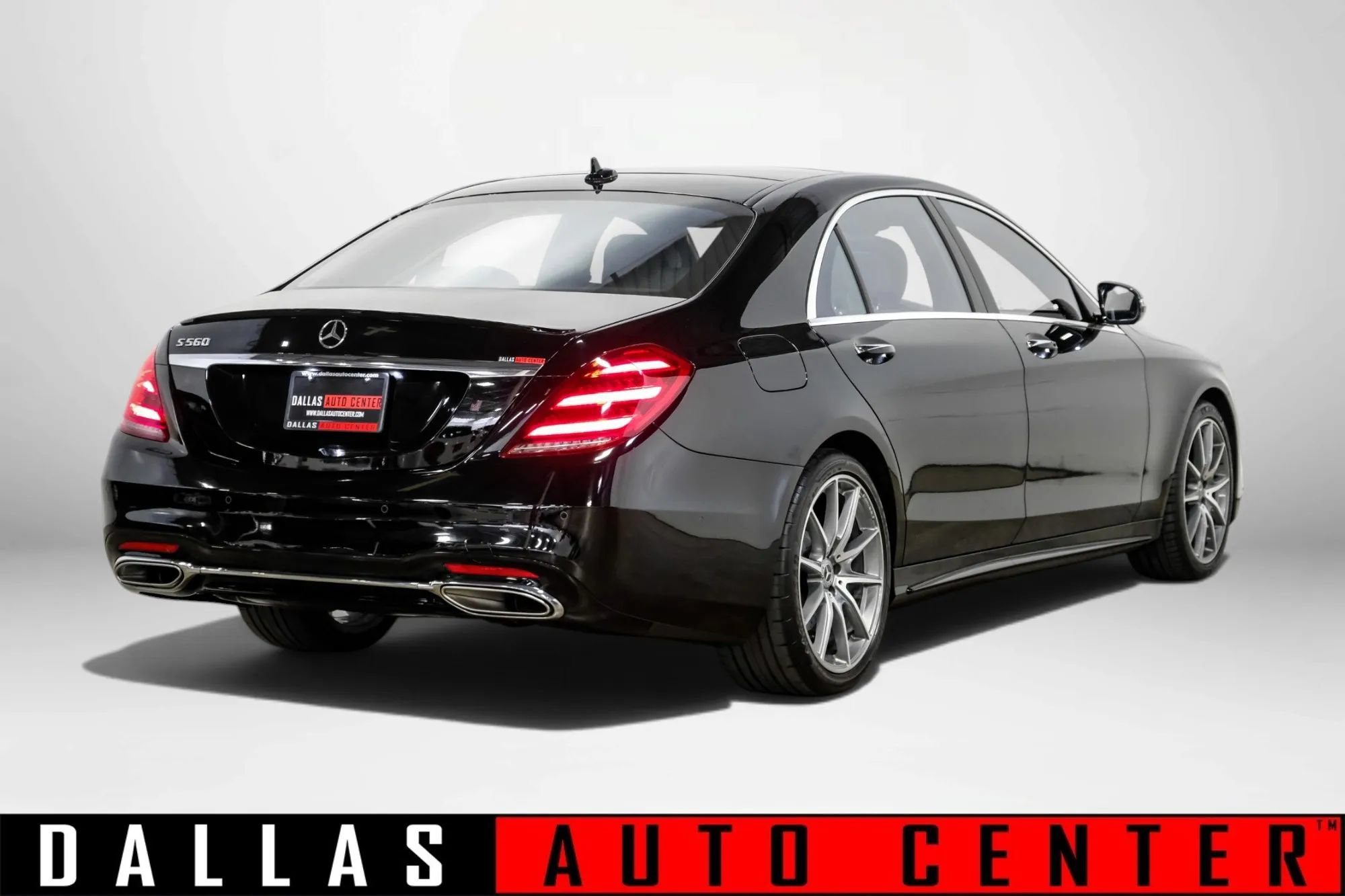 Used 2020 Mercedes-Benz S 560 Sedan image 5