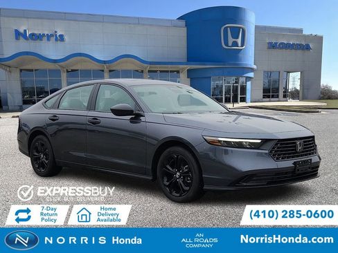 Certified 2025 Honda Accord SE image 1