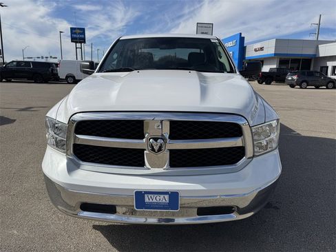 Used 2022 RAM 1500 Classic SLT image 2