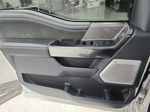 Used 2025 Ford F250 Platinum image 36