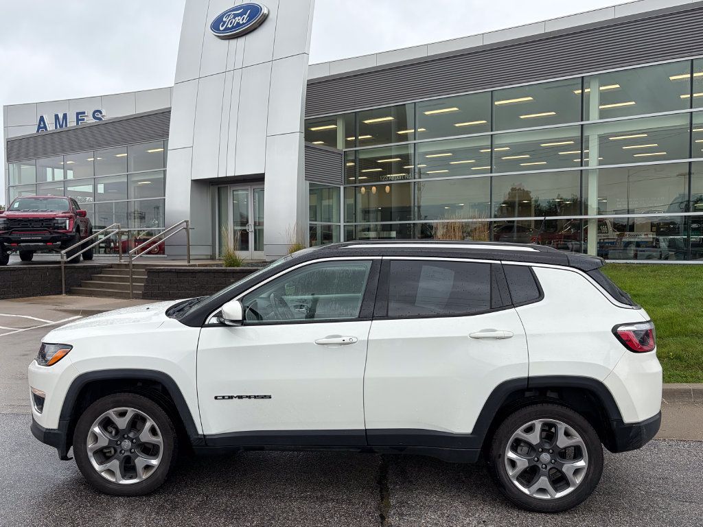Used 2020 Jeep Compass Limited AWD/4WD image 3