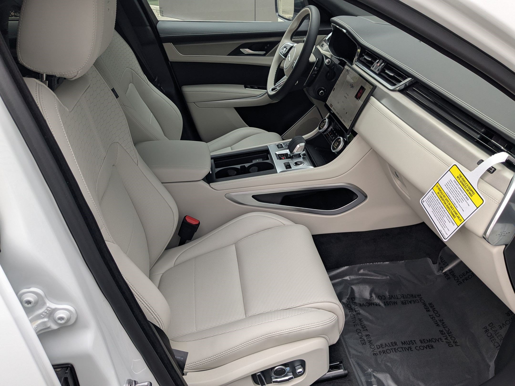 New 2026 Jaguar F-PACE R-Dynamic S AWD/4WD image 33