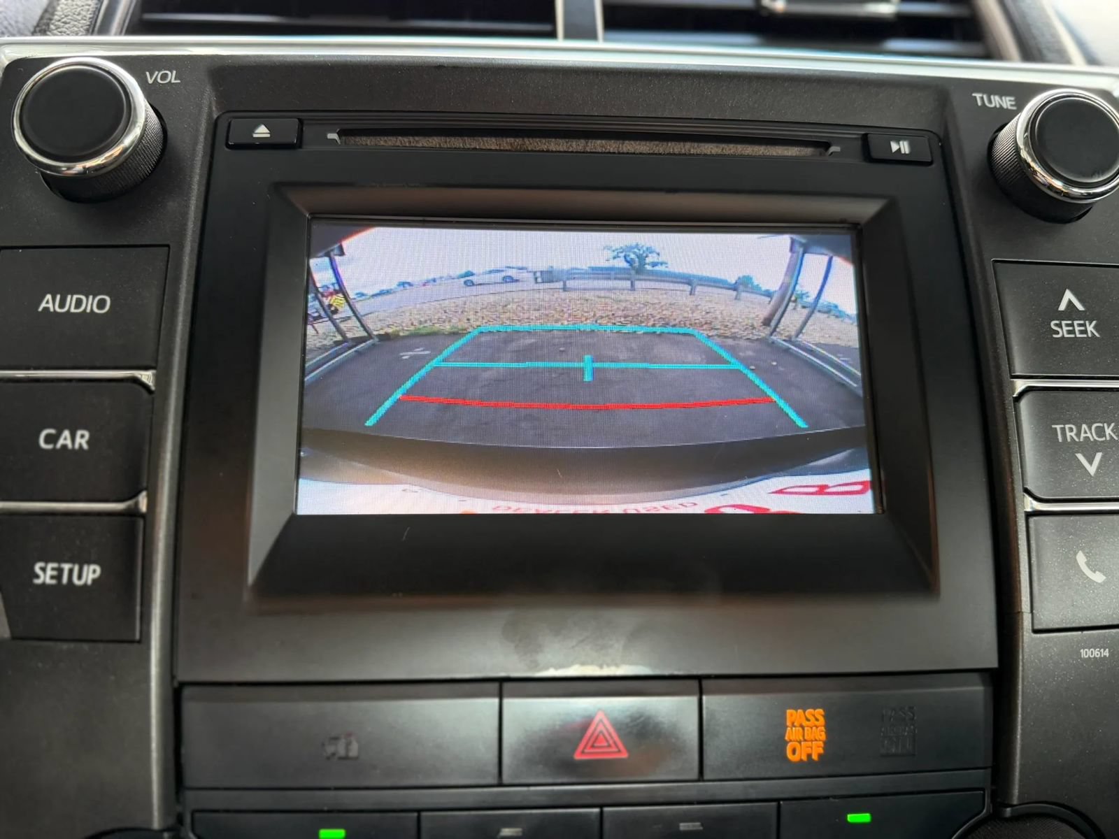 Used 2017 Toyota Camry SE FWD image 12