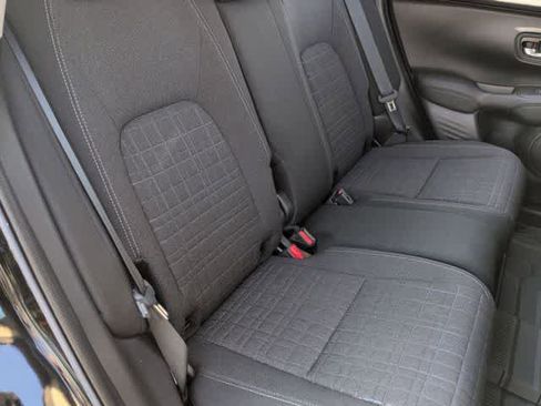 Used 2023 Honda HR-V LX image 21