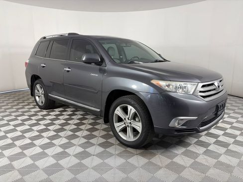 Used 2013 Toyota Highlander Limited AWD/4WD image 1