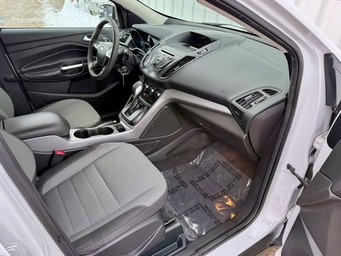Used 2015 Ford Escape SE image 18