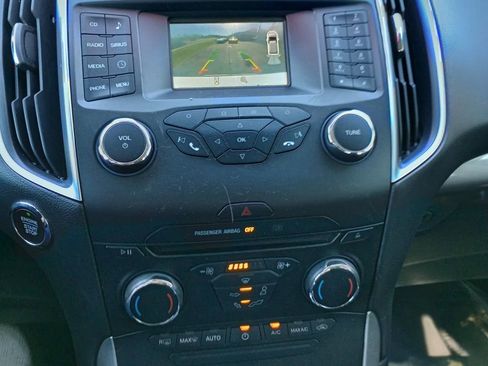 Used 2018 Ford Edge SEL image 13