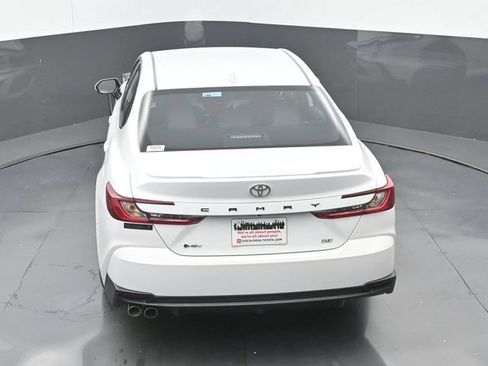 Used 2025 Toyota Camry SE FWD image 30