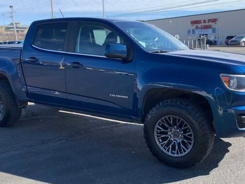 Used 2019 Chevrolet Colorado LT image 2