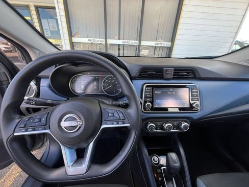 Used 2025 Nissan Versa SV FWD image 34