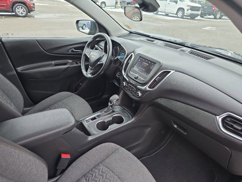 Used 2024 Chevrolet Equinox LT image 41