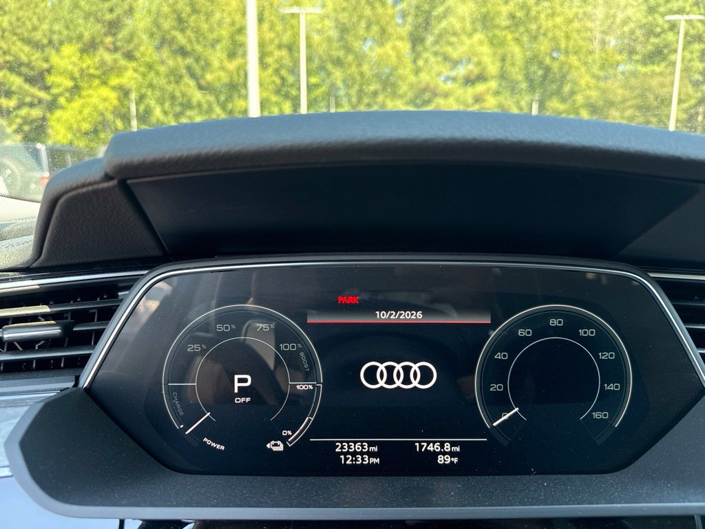 Used 2024 Audi Q8 e-tron Premium AWD/4WD image 9