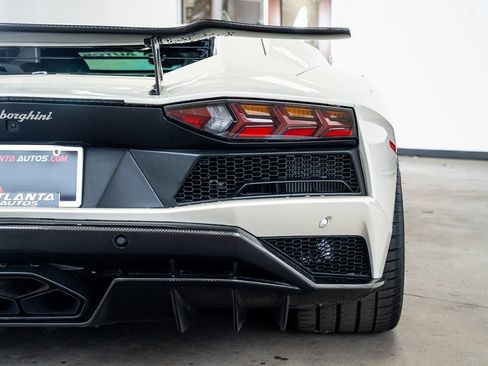 Used 2017 Lamborghini Aventador S image 33