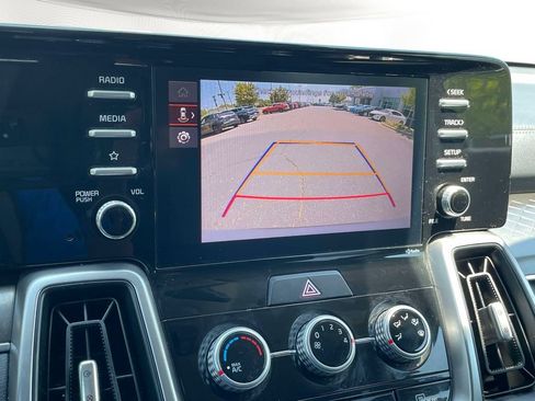Used 2023 Kia Sorento LX FWD image 27