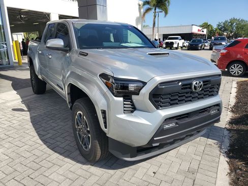 New 2025 Toyota Tacoma TRD Sport image 3