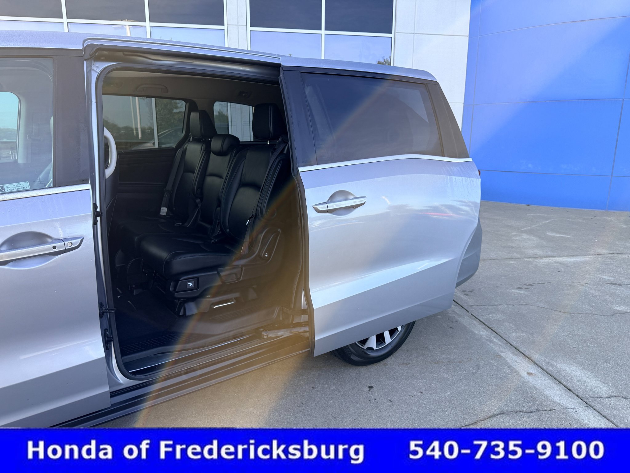 Certified 2025 Honda Odyssey EX-L image 16