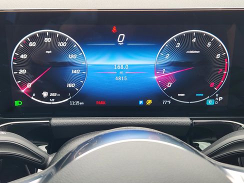 Used 2025 Mercedes-Benz GLA 250 image 9