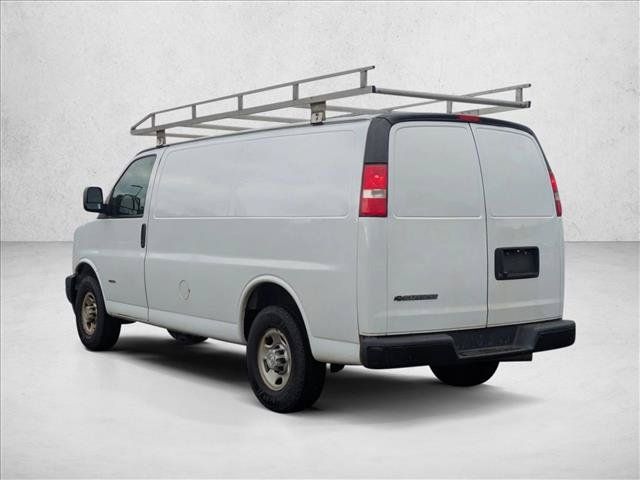 Used 2018 Chevrolet Express 2500 w/ Driver Convenience Package RWD image 7