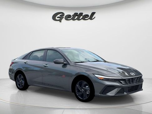 New 2026 Hyundai Elantra Sport FWD image 6