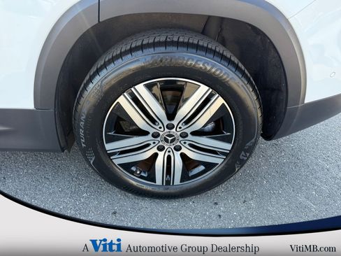 Used 2023 Mercedes-Benz EQB 300 4MATIC image 13