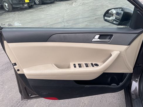 Used 2016 Hyundai Sonata SE image 11
