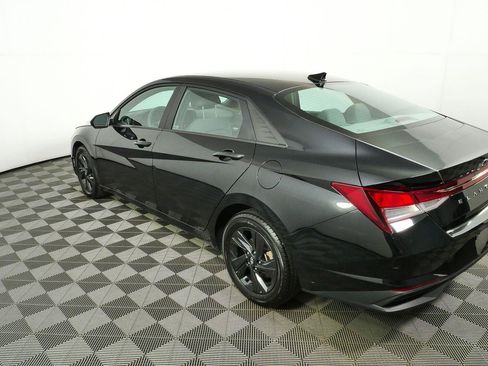 Used 2023 Hyundai Elantra SEL w/ Cargo Package FWD image 29
