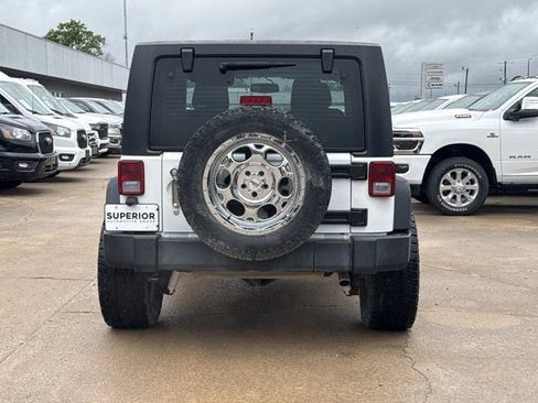 Used 2015 Jeep Wrangler Sport w/ Quick Order Package 24S AWD/4WD image 3