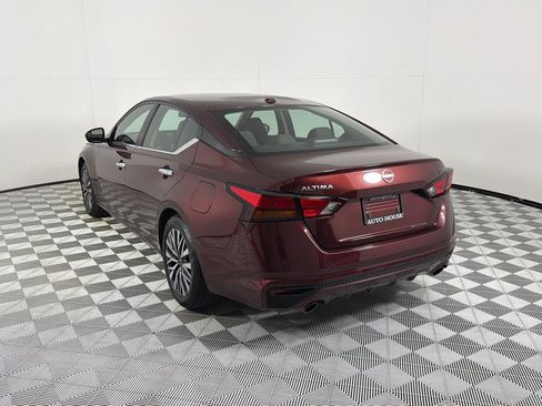 Used 2023 Nissan Altima 2.5 SV w/ SV Premium Package FWD image 7