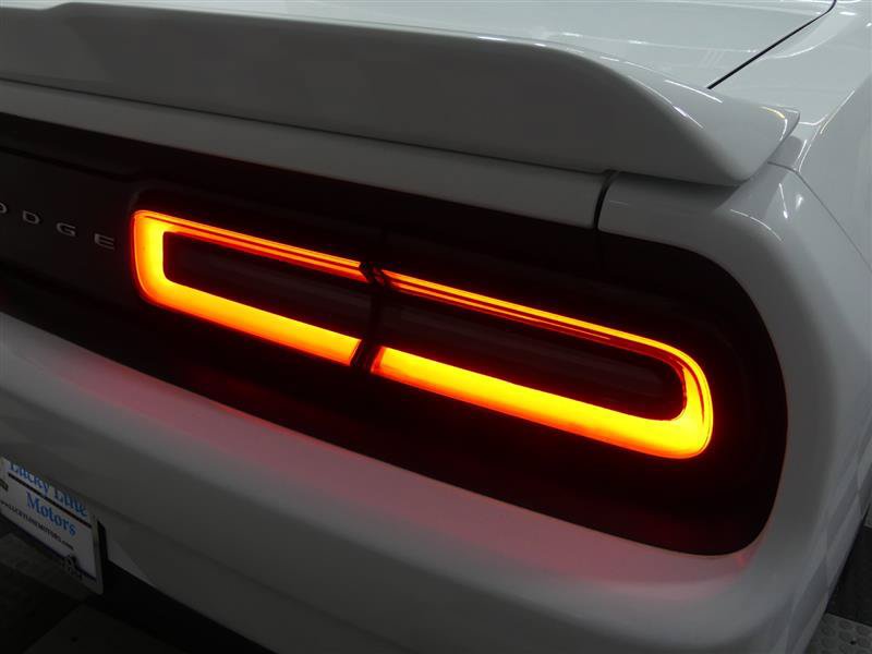 Used 2018 Dodge Challenger SXT Plus RWD image 13
