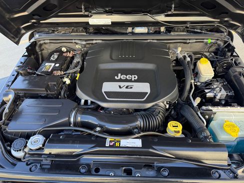 Used 2015 Jeep Wrangler Unlimited Sport w/ Quick Order Package 24S image 28