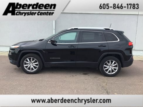 Used 2018 Jeep Cherokee Limited w/ Trailer Tow Group AWD/4WD image 1