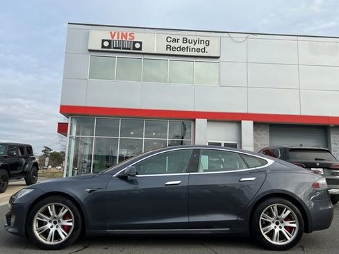 Used 2021 Tesla Model S Performance image 5