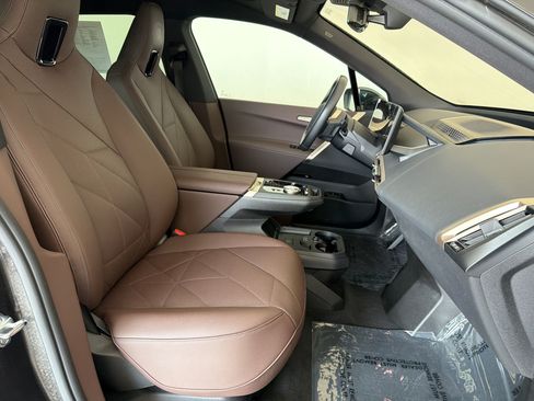 Used 2024 BMW iX xDrive50 AWD/4WD image 24