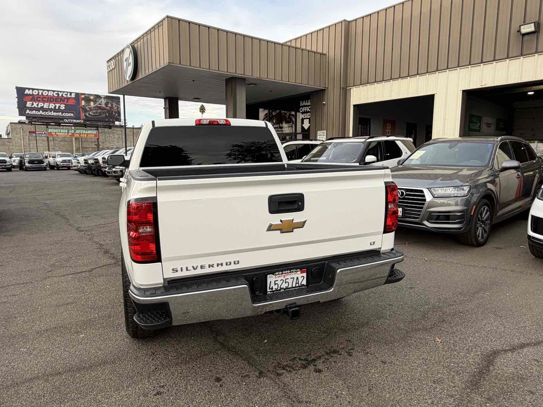 Used 2016 Chevrolet Silverado 1500 LT w/ All Star Edition RWD image 4