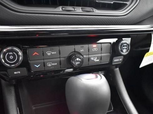 New 2026 Jeep Compass Latitude AWD/4WD image 26