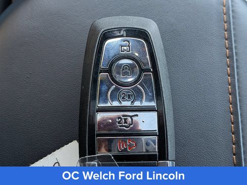 Certified 2025 Lincoln Navigator Black Label AWD/4WD image 34