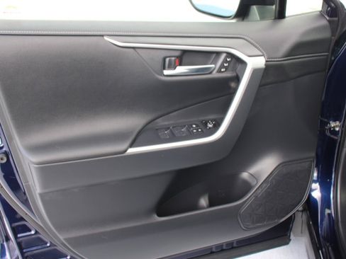 Certified 2022 Toyota RAV4 Limited image 10