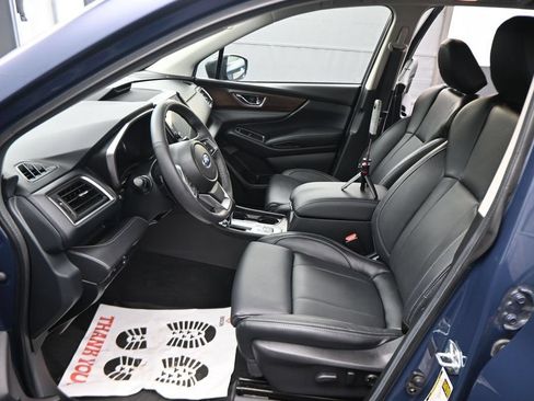 Used 2024 Subaru Ascent Touring AWD/4WD image 3