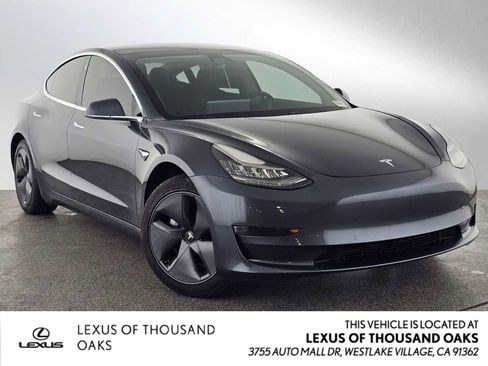 Used 2020 Tesla Model 3 Standard Range image 1