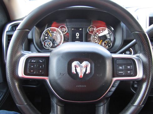 Used 2019 RAM 2500 Big Horn image 11