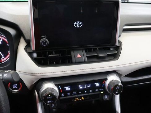 Used 2024 Toyota RAV4 XLE image 21