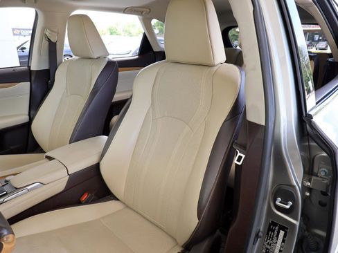 Used 2019 Lexus RX 350L FWD image 20