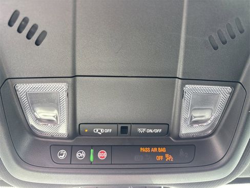 Used 2022 Chevrolet Equinox RS image 33