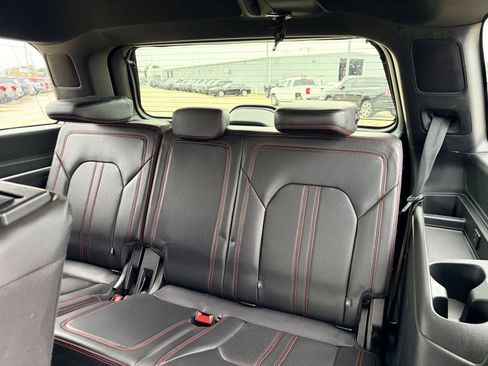 Used 2021 Ford Expedition Limited w/ Equipment Group 303A AWD/4WD image 29