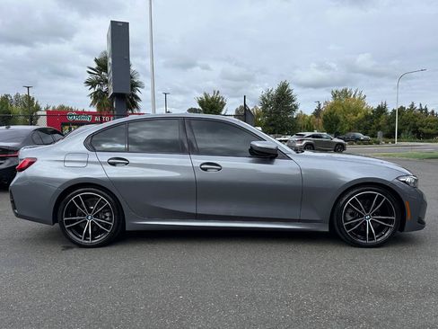 Used 2023 BMW 330i Sedan w/ M Sport Package RWD image 31
