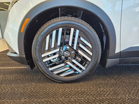 New 2026 Nissan Leaf SV+ w/ Floor Mat Package (SV+) FWD image 12