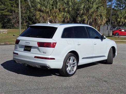 Used 2018 Audi Q7 3.0T Prestige image 5